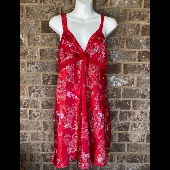 ENCHANTING WOMAN SEXY NIGHTIES LINGERIE SIZE MEDIUM - Picture 1 of 9